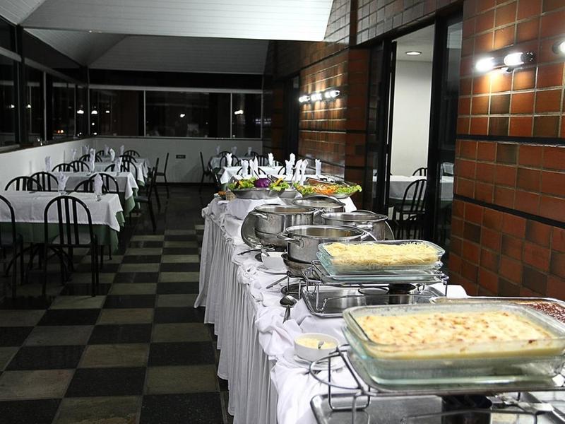 Hotel Cheverny 3*